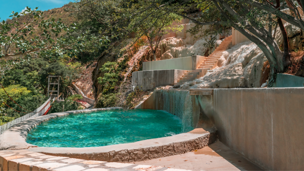 GRUTAS DE TOLANTONGO