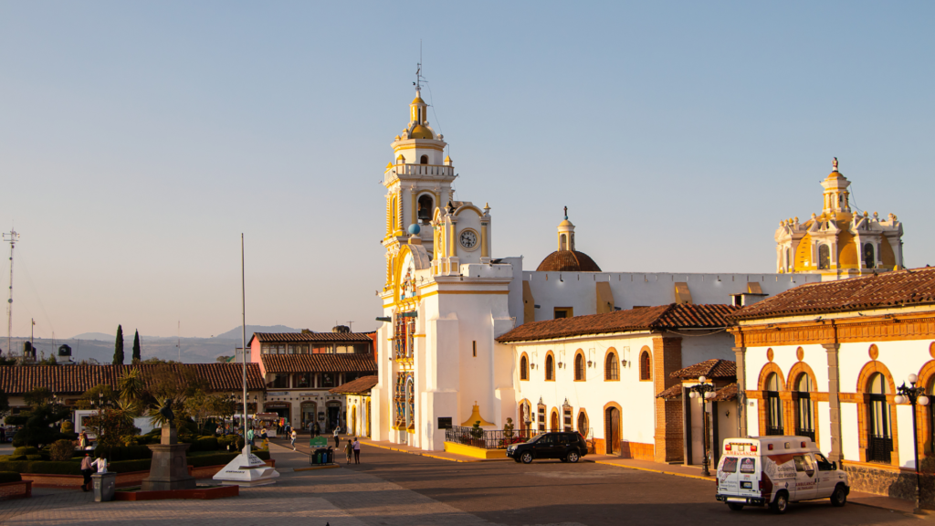 ZACATLÁN + PIEDRAS ENCIMADAS