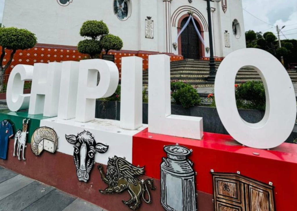 CAMPOS DE CEMPASÚCHIL + CHIPILO