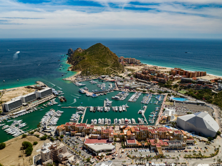 CIUDAD DE MÉXICO – LOS CABOS | PLAYA DEL AMOR Y EL ARCO