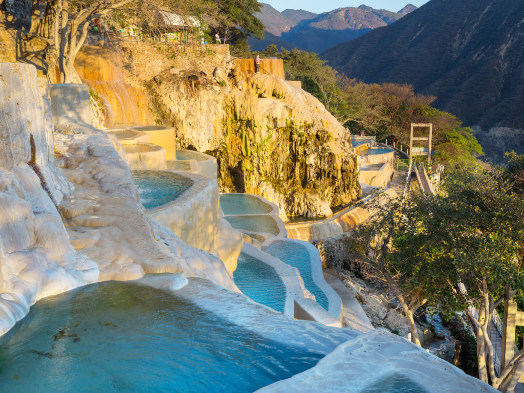 GRUTAS DE TOLANTONGO