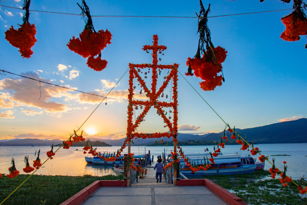 DÍA DE MUERTOS + JANITZIO